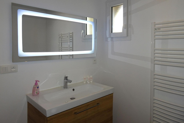Bathroom, Farmhouse in Lancheres near Somme Bay, Somme