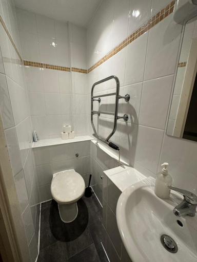 Bathroom 3, The Berkeley Court Hotel, London