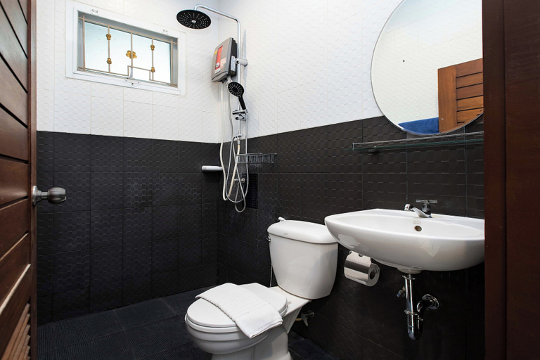Bathroom 4, Holiday 2BR Jacuzzi Pool Villa Lancelot3, Phuket Island