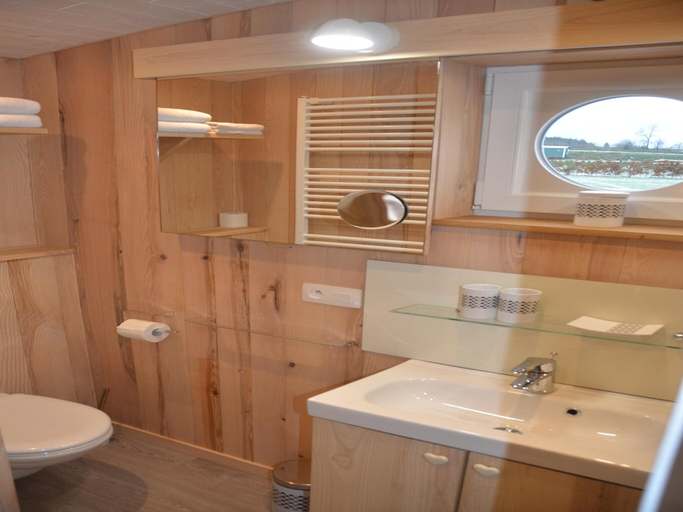 Bathroom 3, Tranquil Stay in Vielsalm, Luxembourg