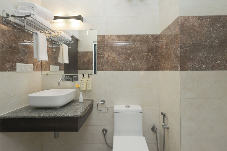 Bathroom, ECKO Tapovan By The Ganges, Garhwal