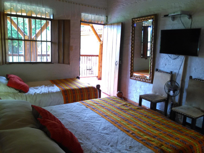 Bedroom 3, Finca Hotel La Negrita, Montenegro
