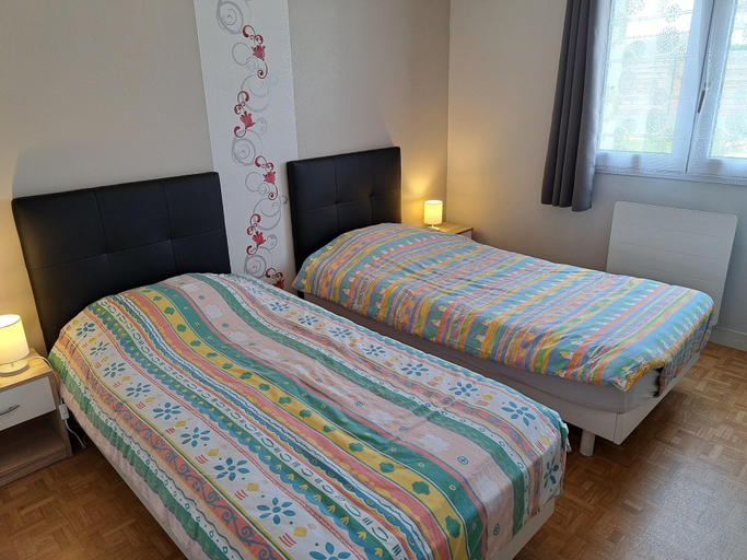 Room 2, Cottage, Guisseny, Finistère