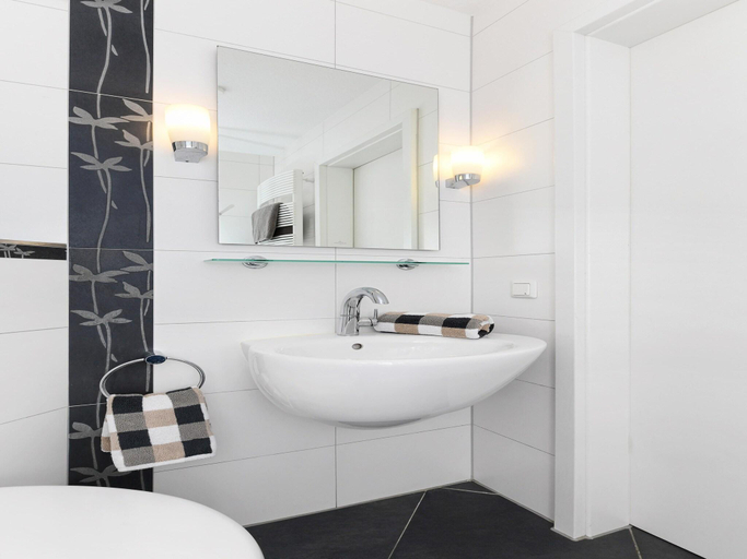 Bathroom 3, Comforts Near Seaside Charm, Vorpommern-Rügen