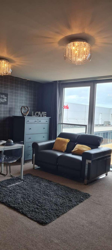 Others 2, Immaculate 1-bed Apartment in Milton Keynes, Milton Keynes