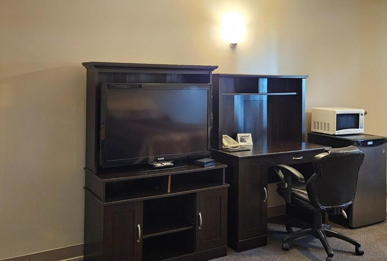 Others 4, Perfect Inns & Suites, Division No. 2