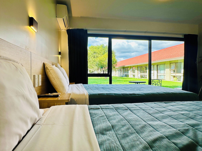 Bedroom 2, Airport Gold Star Motel, Manukau