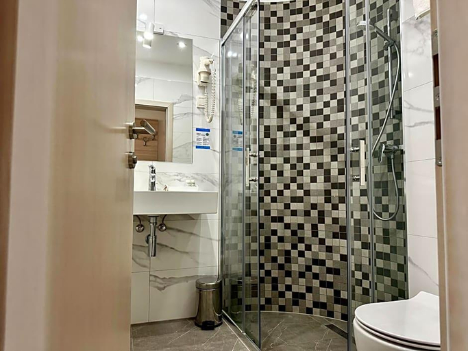 Bathroom 5, Villa MiraMar, Omiš