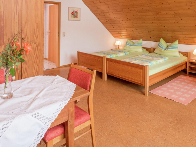 Bedroom 2, Schwarzwald-Ferienwohnung auf dem Bauernhof, Ortenaukreis
