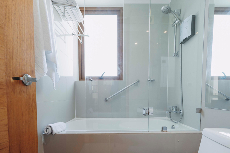 Bathroom 5, Time Select - Elegant Apartments, Santiago
