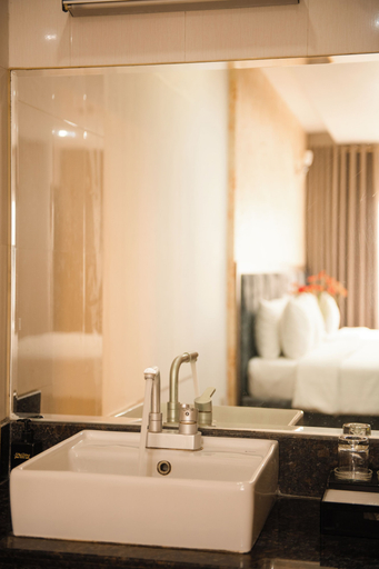 Bathroom 4, Sao Bang Hotel, Long Biên