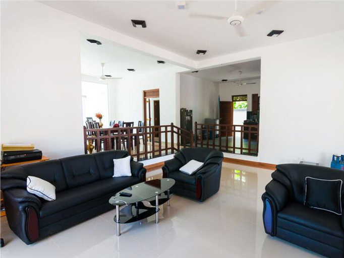 Public Area 2, Minuri Villa, Hikkaduwa