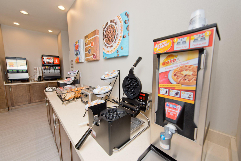 Food & Drinks 4, Staybridge Suites Houston Humble - Generation Pk By IHG, Houston