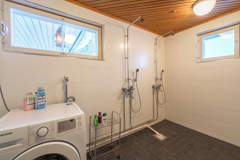 Bathroom 3, Kuukkeli Saariselkä Inn, Lapland