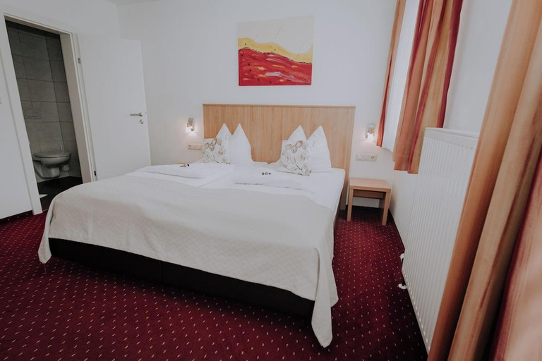 Bedroom 3, Sporthotel Kitz - inkl gratis Großglockner Maut und National Park Sommerkarte, Zell am See
