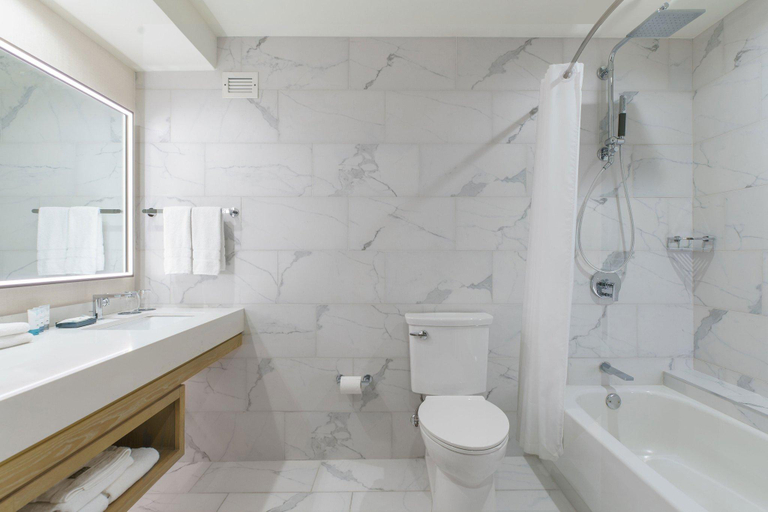 Bathroom 20