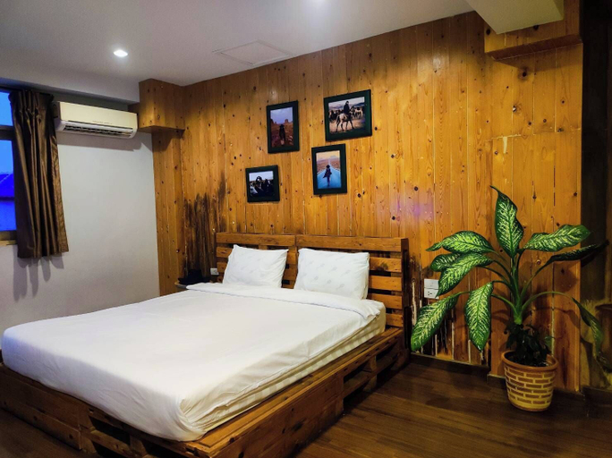Bedroom 13