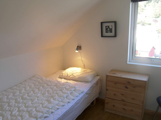 Bedroom 2, person holiday home in Sorbovag-By Traum, Hyllestad