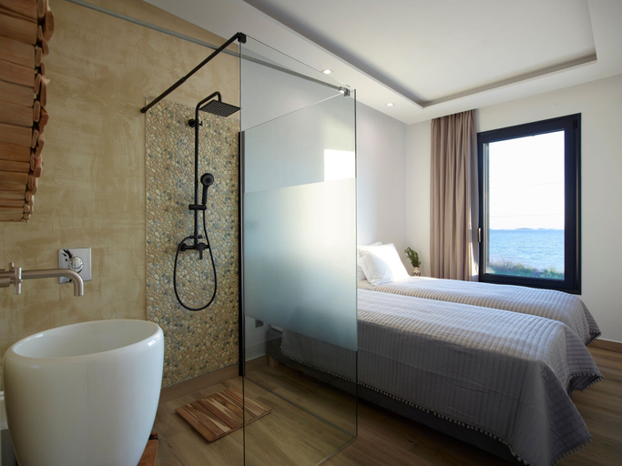 Room 4, Sereno Natu Villas in Skyros, Central Greece