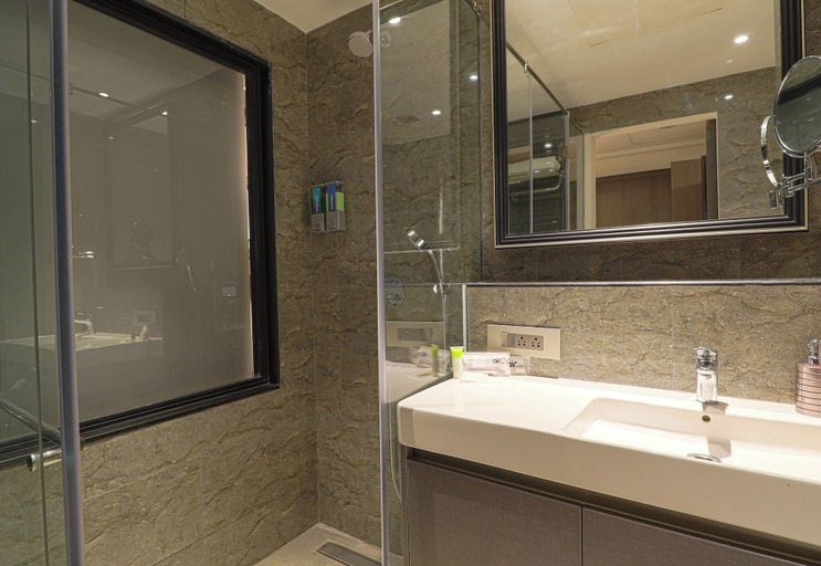 Bathroom 4