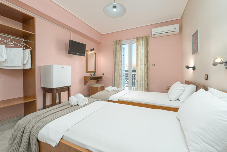 Others 3, Hotel Aura, Ionian Islands