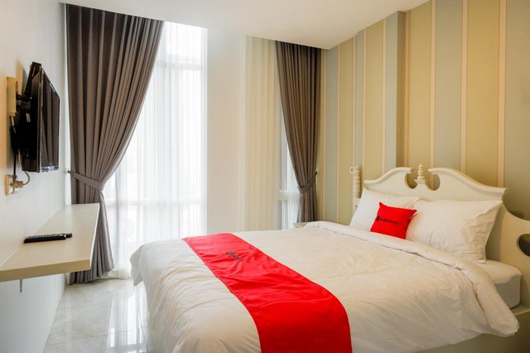 Bedroom 8