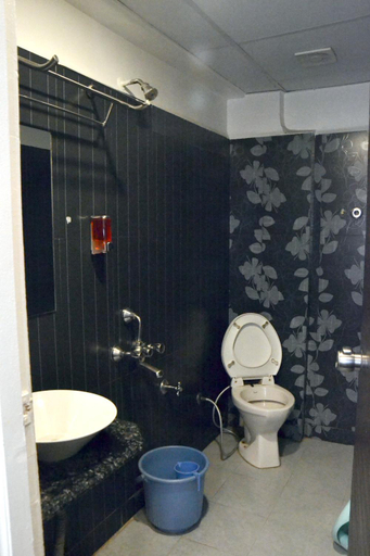 Bathroom 5, Hotel Raj Laxmi, Aurangabad