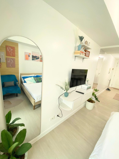 Others 2, Stylish black studio type apartment in Azure North, San Fernando City
