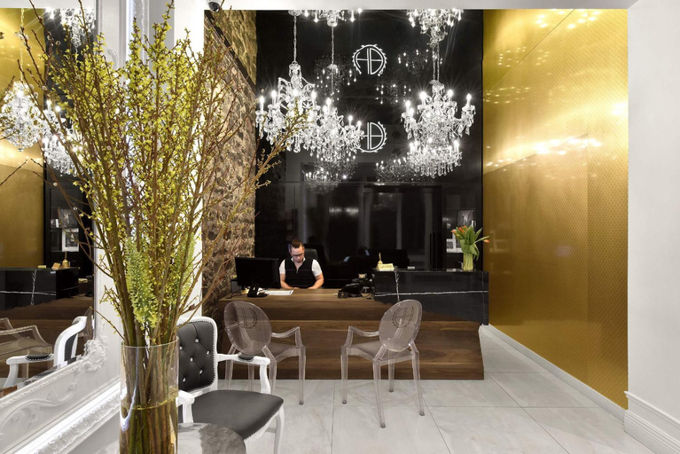 Public Area 4, Hotel Bonaparte, Montréal