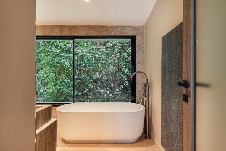 Room 3, Maison Ceramica Grimaud, Var