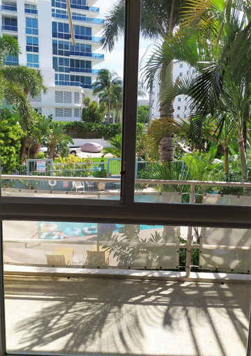 Others 5, Manhattan Tower Apartment Hotel, Broward