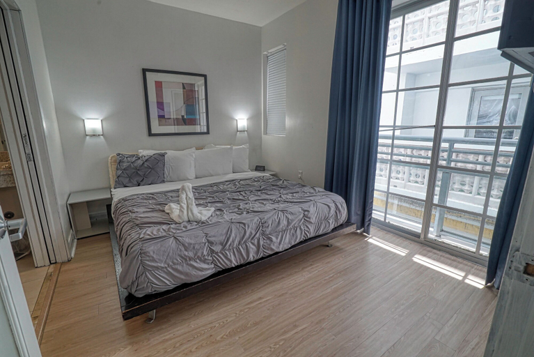 Bedroom 4, Private Apartment at the Congress, Miami-Dade