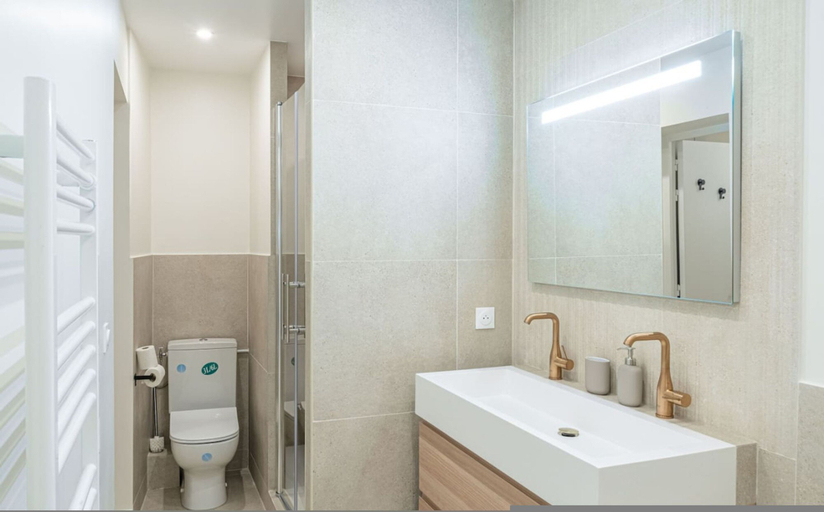 Room 3, Lavie Maison A C Jacuzzi, Paris