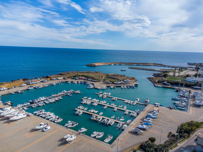 Others 4, Home Le Castella, Crotone