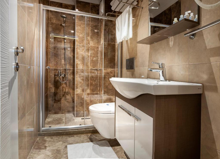 Bathroom 5, Vitabella Suites, Bakırköy