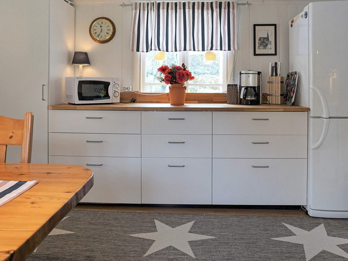 Others 5, person holiday home in LYSEKIL-By Traum, Lysekil