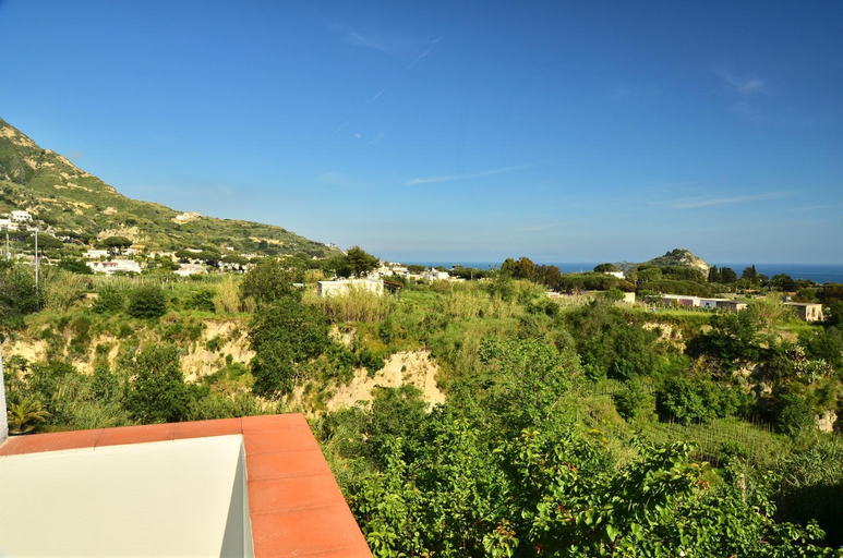 Others 2, Hotel Villa Bernardina, Napoli