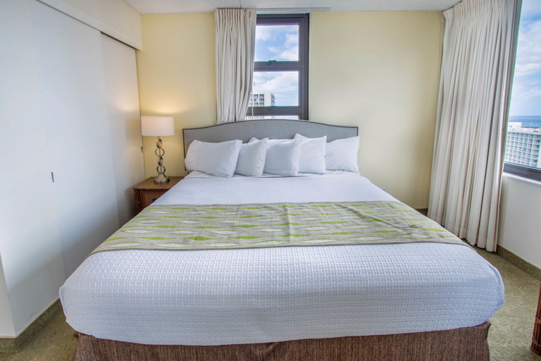 Bedroom 3, Waikiki Banyan - Ocean View Tower 1 Suite 2214, Honolulu