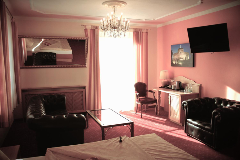 Others 5, City Hotel Neunkirchen, Neunkirchen