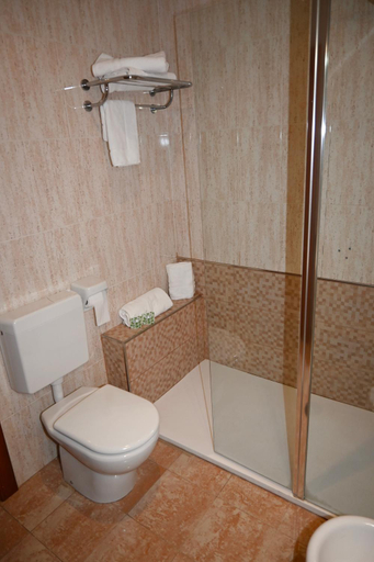 Bathroom, Del Sol, Cuenca