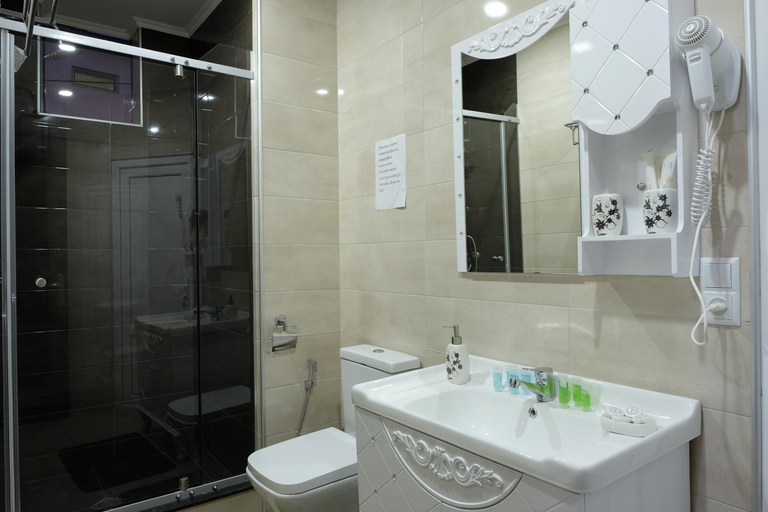 Bathroom 5, S&Lブティックホテル, Tbilisi