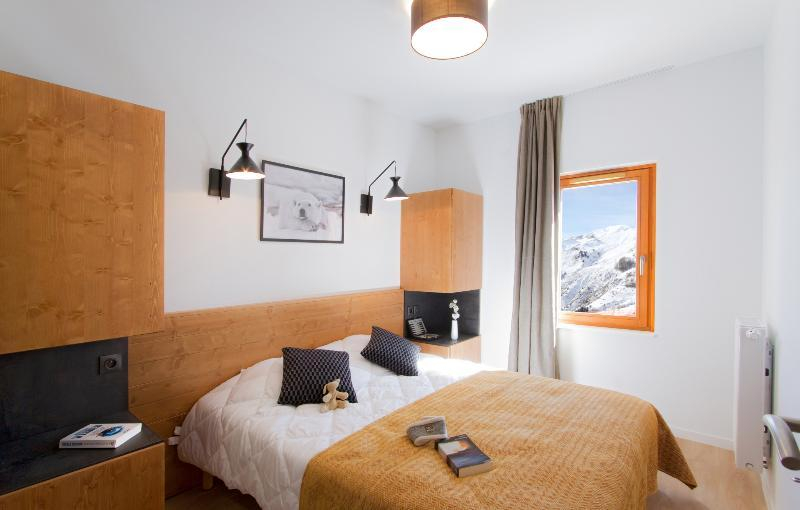 Bedroom 3, Residence Prestige Odalys Rochebrune Les Cimes, Hautes-Alpes