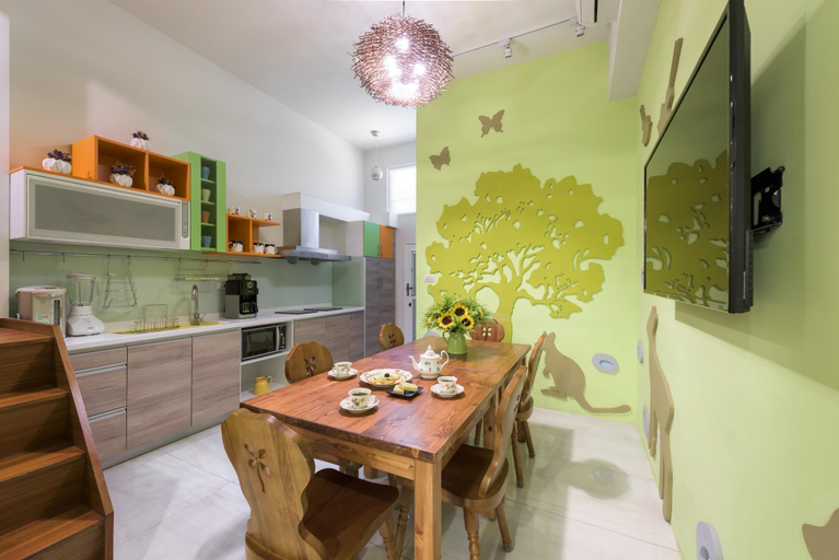 Others 5, Luna House, Kaohsiung