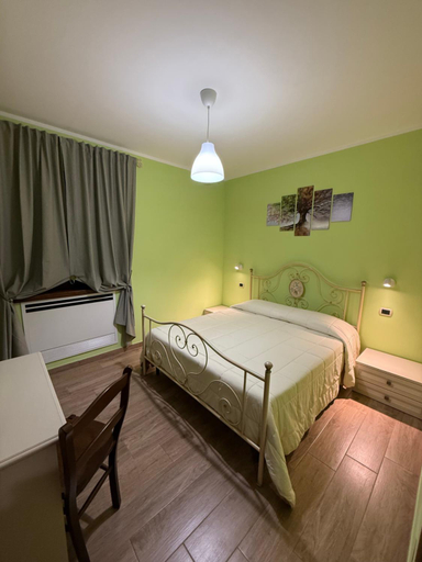 Bedroom 2, Villa Aurora, Avellino
