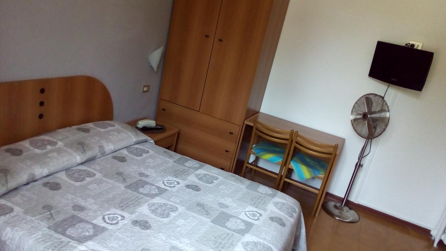 Others 3, Hotel Tirreno, Milano