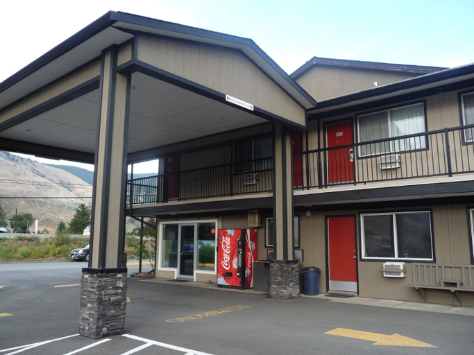 Exterior & Views 2, Super 8 by Wyndham Kamloops East, Thompson-Nicola