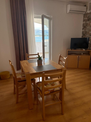 Others 5, Apartmani Grgic, Trogir