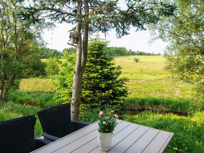 Others 5, Tranquil Riverside Retreat, Holstebro