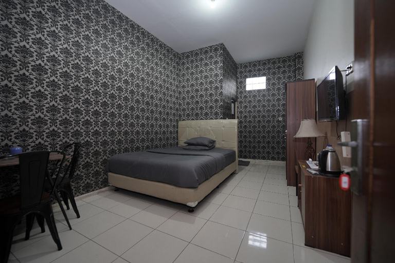 Bedroom 12