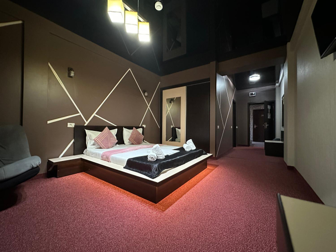 Others 5, Hotel Sweet, Navodari